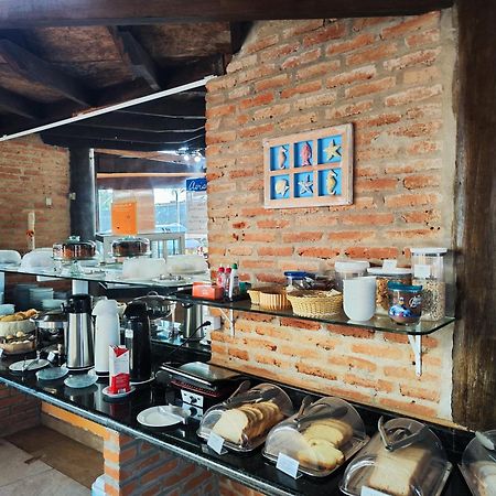 Toya Hotel Илья-Комприда Экстерьер фото